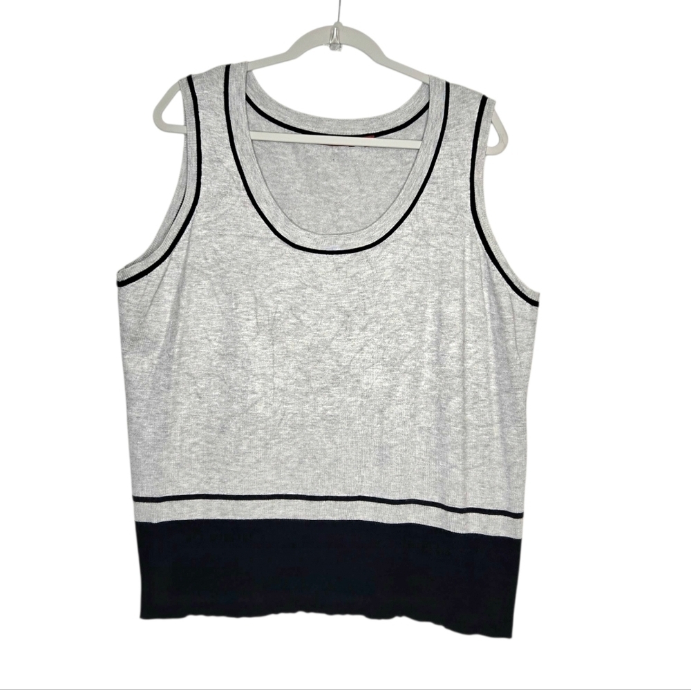 Red Woman Sleeveless Top, Gray/black. Size 2X.